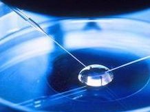 左右各四个卵泡可以做试管吗？卵泡发育影响卵子成熟